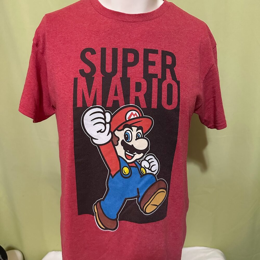 Super Mario 2021 Nintendo Men's Red T Shirt Medium 50/50